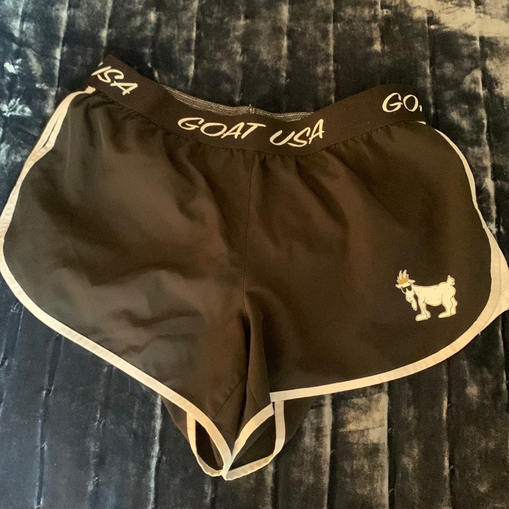 GOAT women’s shorts size small